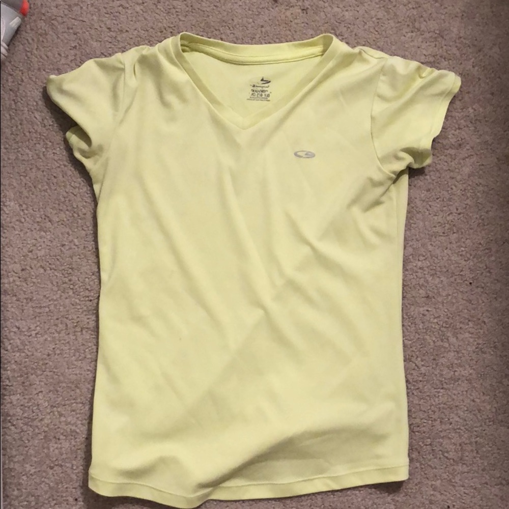athletic tee